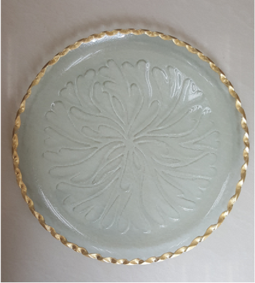 Twisted Gold-rimmed Decorative Plate with Embossed Leaf Design