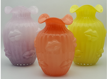 Lips Vase