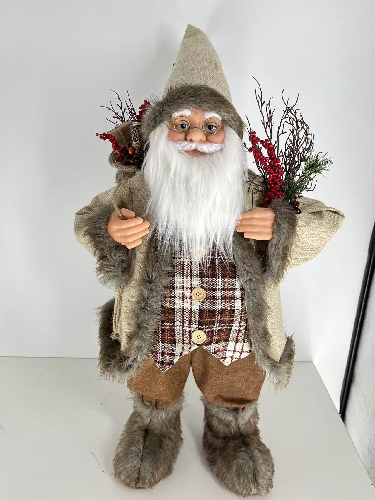 Santa Claus with Linen Clothes