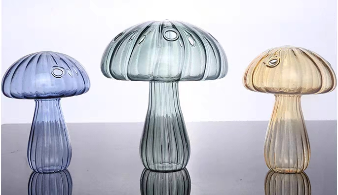 Mushroom-shaped Glass Decor
