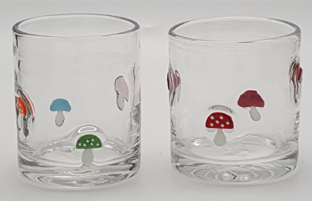 Glass Tumbler with 3D Decoration