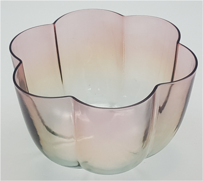 Petal-shaped Glass Bowl