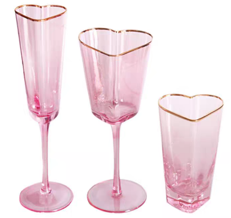 Heart-shaped Glassware Set
